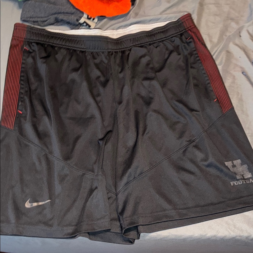 Nike Men's Black and Maroon Athletic Shorts